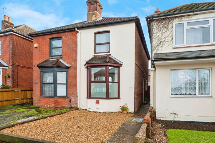3 Bedroom Semi Detached House For Sale In St. Monica Road, Southampton, SO19