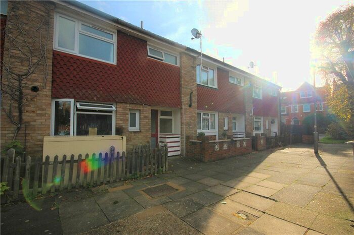 3 Bedroom Terraced House To Rent In Bedford Hill, London, SW12