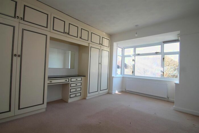 3 Bedroom Property To Rent In Baranscraig Avenue, Brighton, BN1