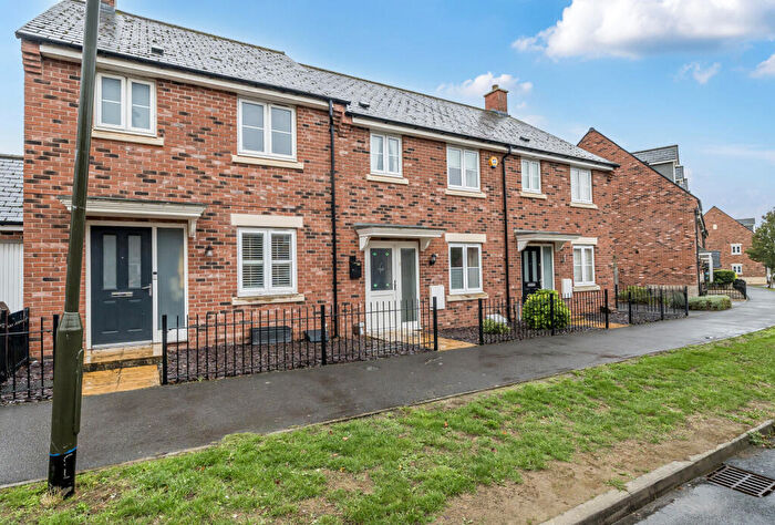 3 Bedroom Terraced House For Sale In Sunrise Avenue, Bishops Cleeve, Cheltenham, Gloucestershire, GL52