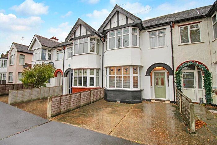 3 Bedroom Terraced House For Sale In Cavendish Gardens, Westcliff On Sea, SS0