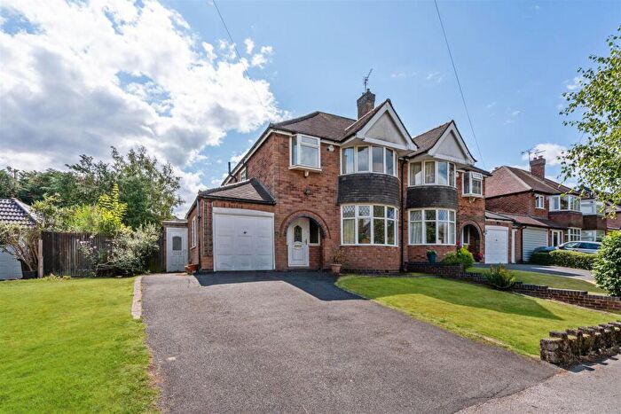 3 Bedroom Semi Detached House For Sale In Greswolde Road, Solihull, B91