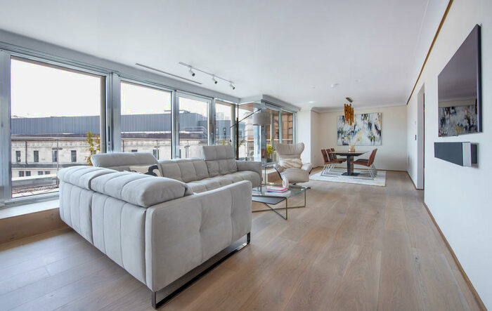 5 Bedroom Apartment To Rent In Century Buildings, St Mary's Parsonage, Manchester, M3
