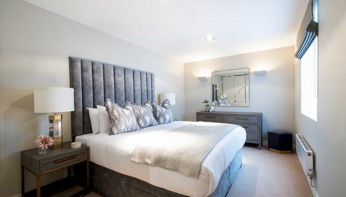 2 Bedroom Flat To Rent In Fulham Road, London, SW3
