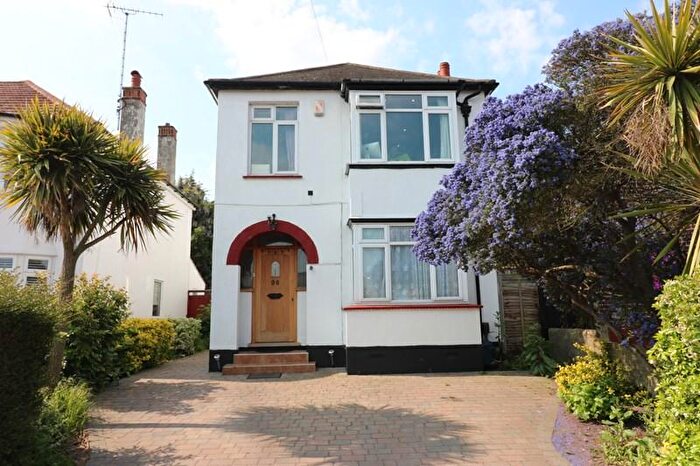 3 Bedroom Detached House To Rent In Carlton Avenue, Westcliff-on-Sea, Essex, SS0