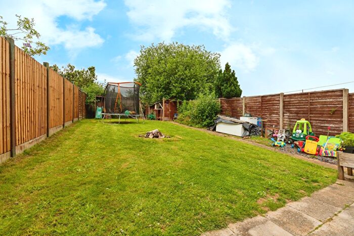 2 Bedroom Detached House For Sale In River Mead, Hitchin, North Hertfordshire, SG5