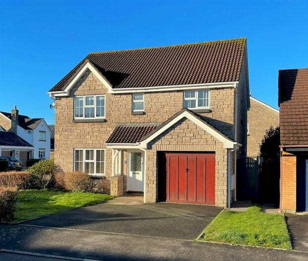 4 Bedroom Detached House To Rent In Clos Y Wiwer, Llantwit Major, CF61