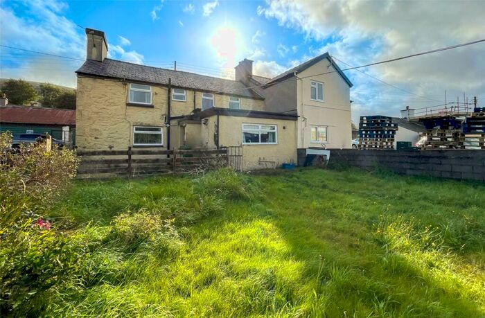 3 Bedroom Semi-Detached House For Sale In Tanybwlch Road, Llanllechid, Bangor, Gwynedd, LL57