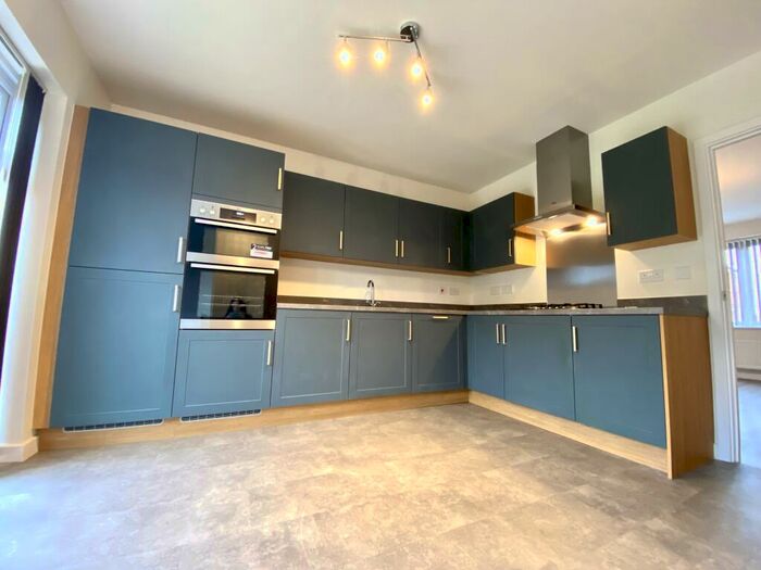 3 Bedroom House To Rent In Par Street, Birmingham, B31