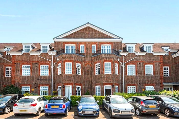 2 Bedroom Retirement Property For Sale In Ravens Court, Castle Village, Berkhamsted, Hertfordshire, HP4