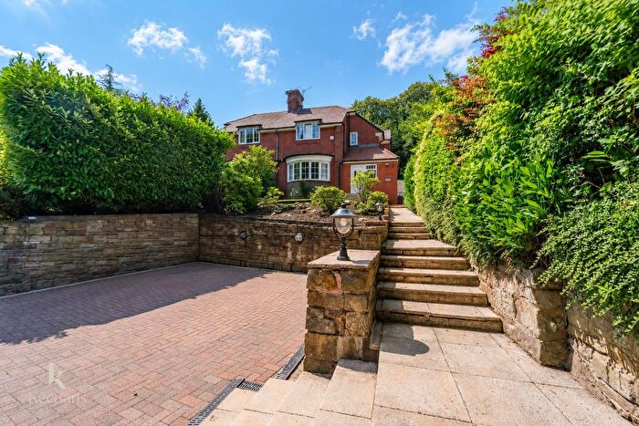 3 Bedroom Semi-Detached House For Sale In Towneleyside, Burnley, BB11