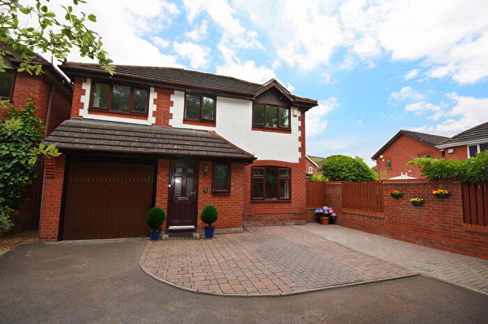 4 Bedroom Detached House For Sale In Hinsford Close, Kingswinford, DY6