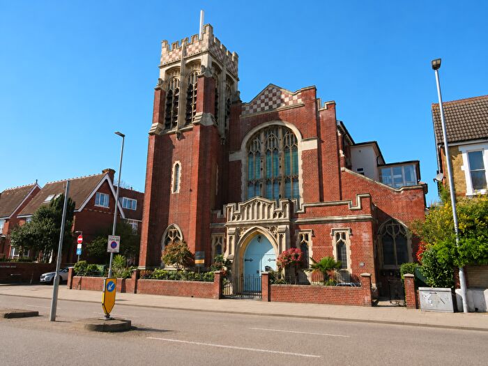 3 Bedroom Flat To Rent In Victoria Mews, Victoria Road South, Southsea, PO5