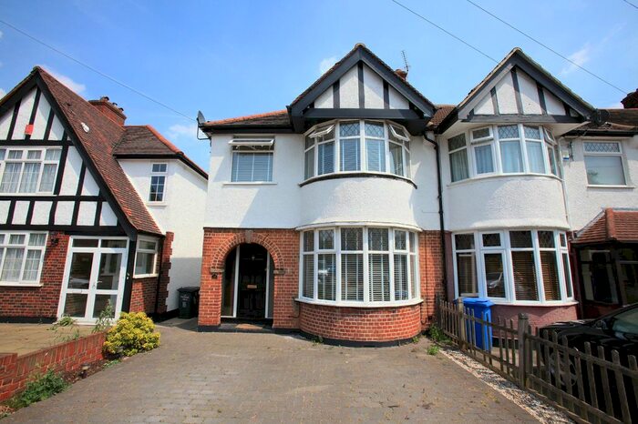 3 Bedroom Semi-Detached House To Rent In Farmland Walk, Chislehurst, BR7