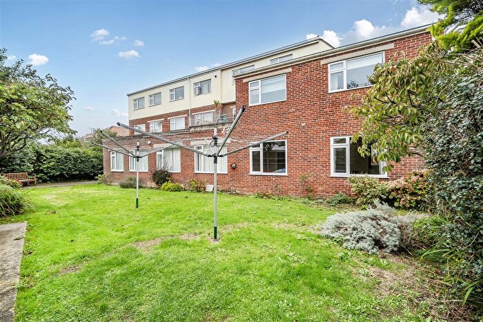 1 Bedroom Flat For Sale In Cliff Avenue, Swanage, BH19