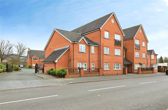 2 Bedroom Flat For Sale In Prestwood Road, Wolverhampton, West Midlands, WV11
