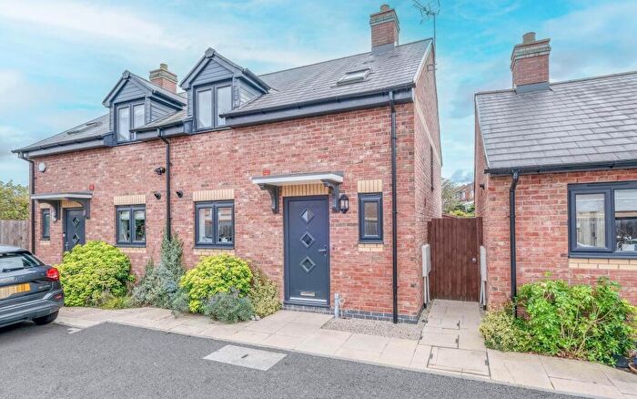 2 Bedroom Semi-Detached House For Sale In Harwood Close, Studley, B80