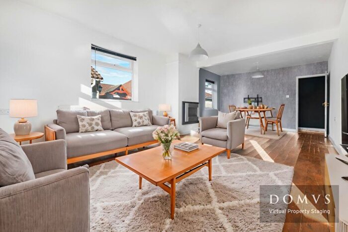 3 Bedroom Bungalow To Rent In Dorchester, DT1