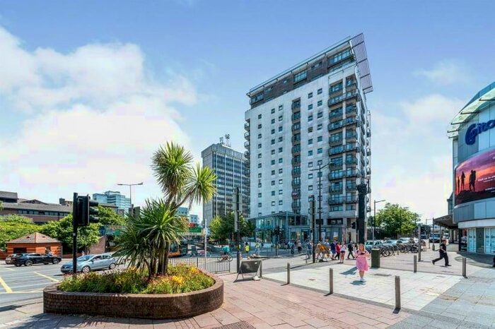 2 Bedroom Penthouse To Rent In Penthouse, The Aspect, City Centre, CF10