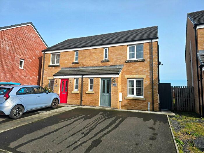 3 Bedroom Semi-Detached House For Sale In Ffordd Cadfan, Bridgend, CF31