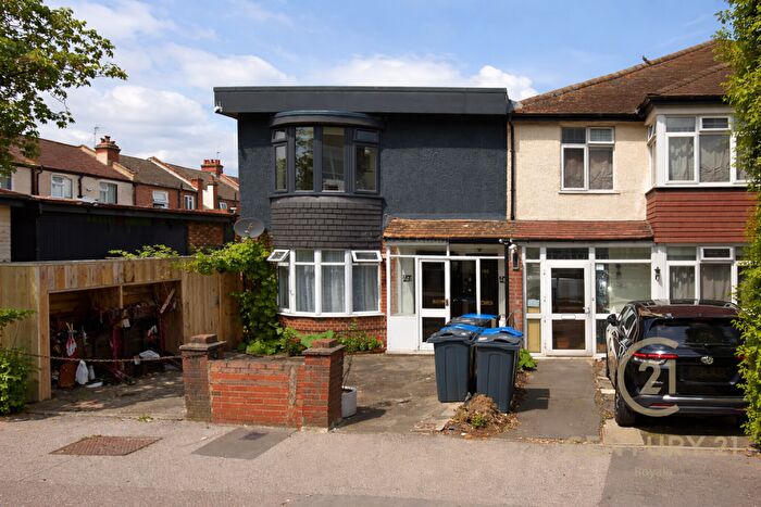 Studio To Rent In Burlington Road New Malden, KT3