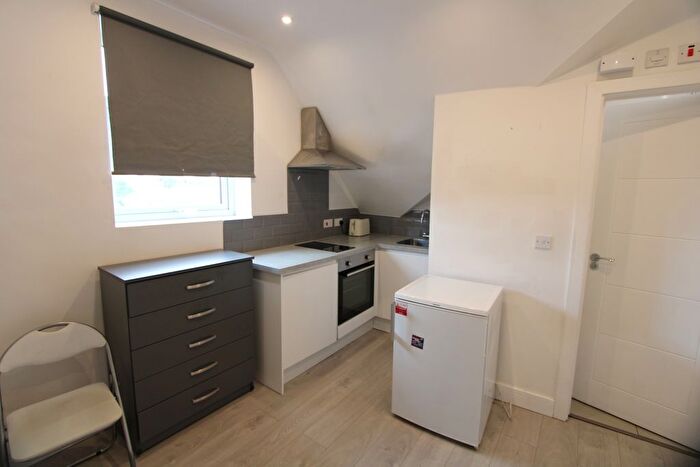 Studio To Rent In Canterbury Road, Croydon, CR0