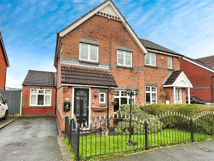3 Bedroom Semi-Detached House For Sale In Malthouse Road, Ilkeston, Derbyshire, DE7