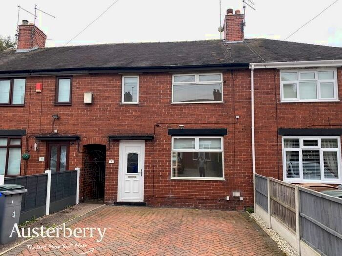 3 Bedroom Town House To Rent In Tipping Avenue, Meir, Stoke-On-Trent, Staffordshire, ST3