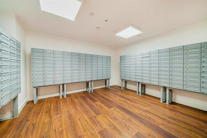 1 Bedroom Flat To Rent In The Grand Exchange, Market Street, Bracknell, RG12