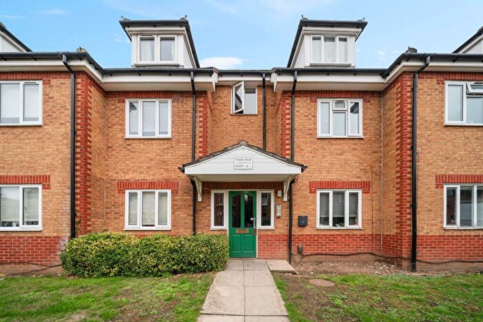 2 Bedroom Flat For Sale In Tylers Court, Westbury Road, Walthamstow, E17
