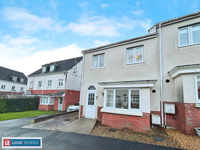 3 Bedroom Semi Detached House For Sale In The Railway Junction, Ystrad Mynach, Hengoed, CF82