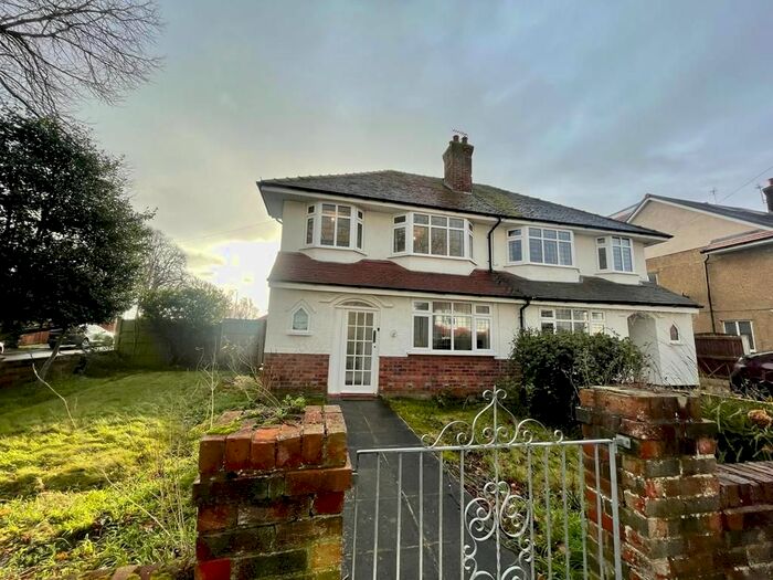 3 Bedroom Property To Rent In Sherwood Road, Meols, Wirral, CH47