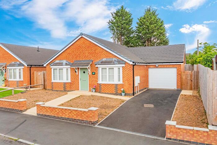 2 Bedroom Detached Bungalow For Sale In - Britannia Road, Kettering, NN16