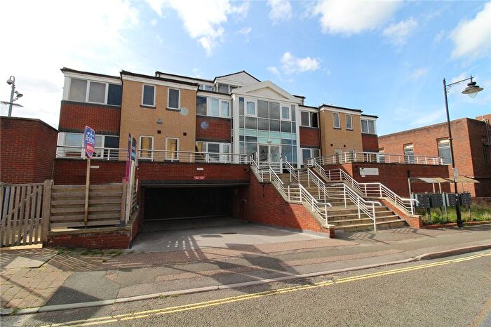 2 Bedroom Flat For Sale In Victoria Street, Basingstoke, Hampshire, RG21