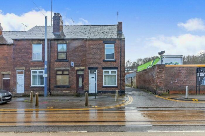 3 Bedroom End Of Terrace House To Rent In Holme Lane, Sheffield, South Yorkshire, S6