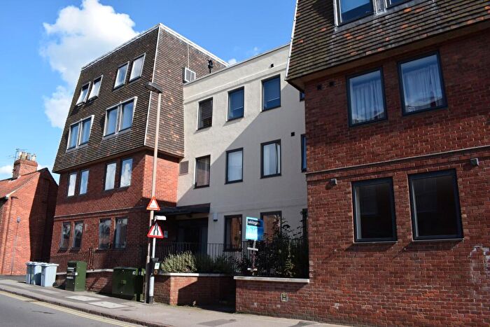 2 Bedroom Apartment To Rent In Millgate Apartments, Millgate, Newark, Notts, NG24