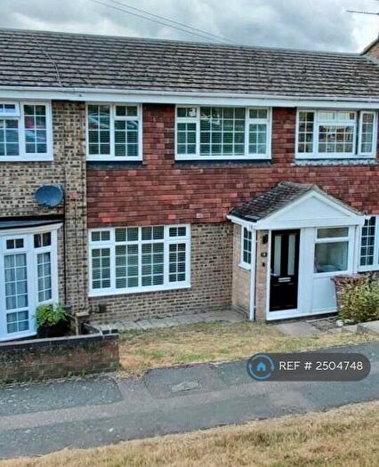 3 Bedroom Terraced House To Rent In Mossy Glade, Gillingham, ME8