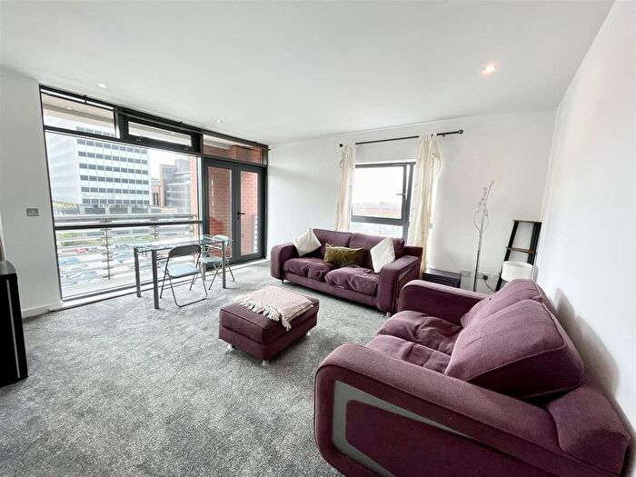 2 Bedroom Flat To Rent In Pall Mall, Liverpool, L3