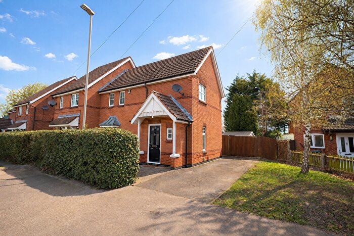 3 Bedroom Semi Detached House For Sale In Ardern Terrace, Leicester, LE3