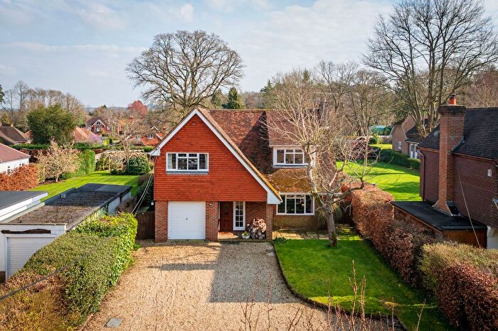 4 Bedroom Detached House For Sale In Haslemere Road, Witley, GU8