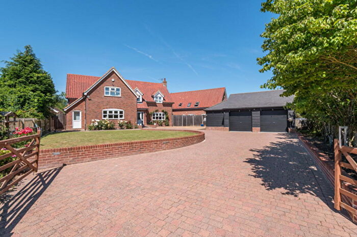 4 Bedroom Detached House For Sale In Mayflower, Hadleigh Heath, Suffolk, IP7