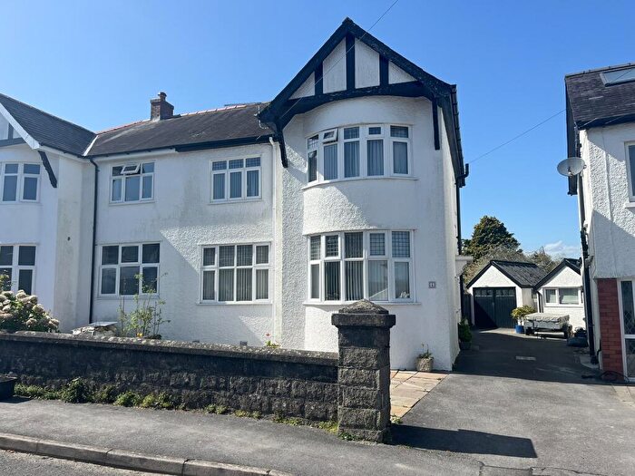3 Bedroom Semi Detached House For Sale In Diana Road, Llandeilo, Carmarthenshire., SA19