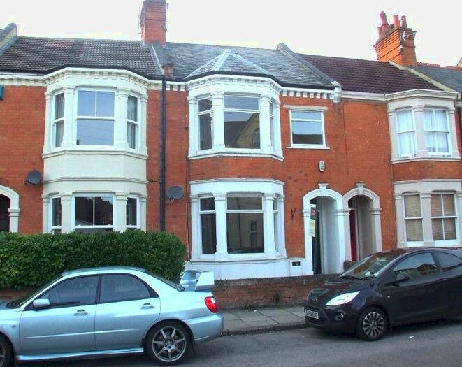 4 Bedroom Terraced House To Rent In Holly Road, Northampton, NN1