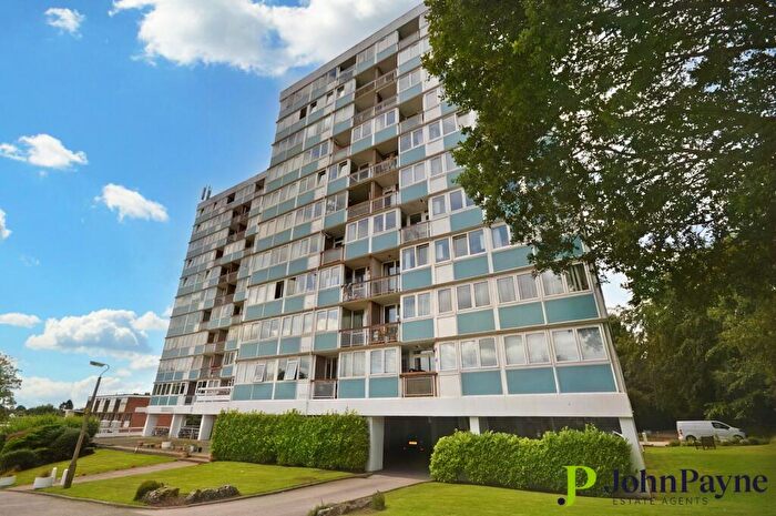2 Bedroom Apartment To Rent In Kenilworth Court, Styvechale, Coventry, West Midlands, CV3