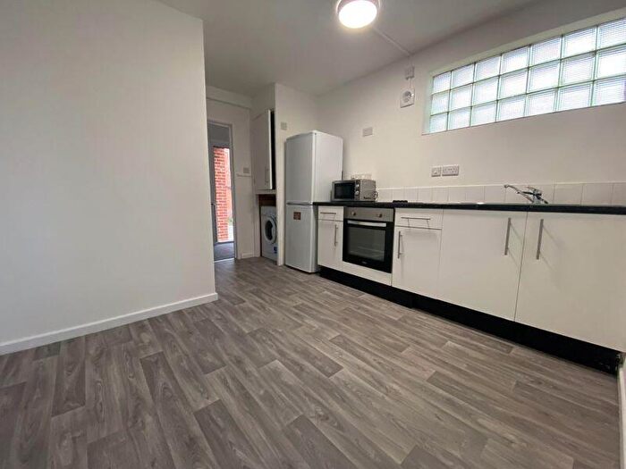 1 Bedroom Maisonette To Rent In St. James Road, Southampton, SO15