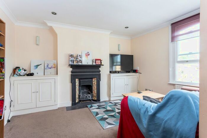 1 Bedroom Flat To Rent In Union Road, London, SW4