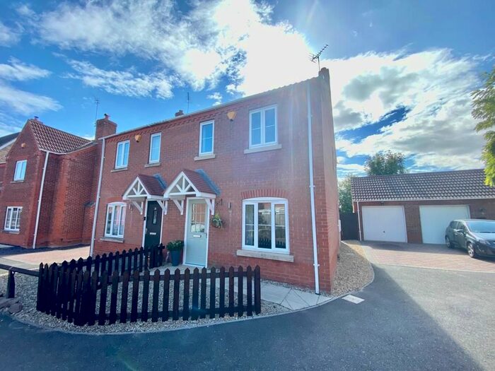 3 Bedroom Semi-Detached House To Rent In Riverside Park, Spalding, PE11