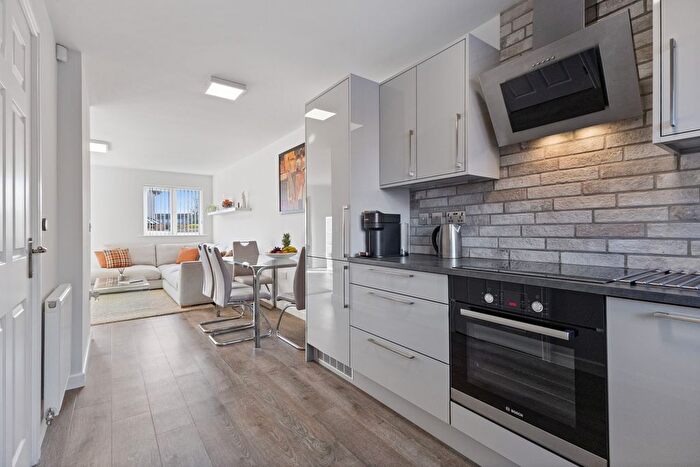 4 Bedroom Town House For Sale In High Street, Ossett, WF5