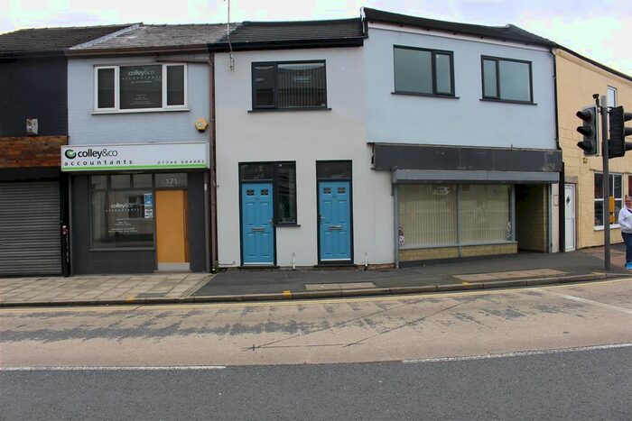2 Bedroom Flat To Rent In Duke Street, St. Helens, WA10