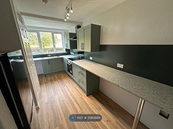 2 Bedroom Flat To Rent In Braehead Road, Cumbernauld, Glasgow, G67